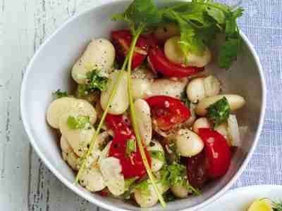 Bohnen-Tomaten-Salat mit Koriander
