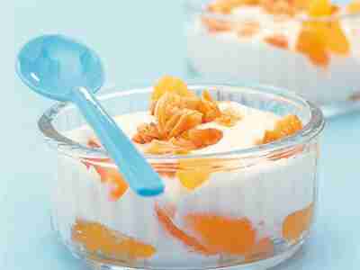 Aprikosen mit Mandel-Honig-Joghurt