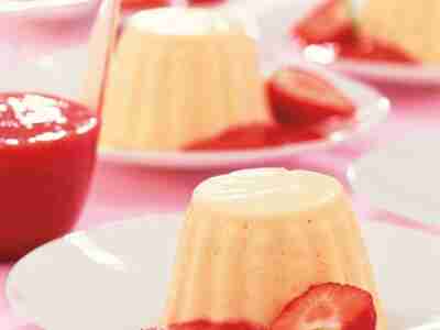 Bayerische Creme mit Erdbeerpüree