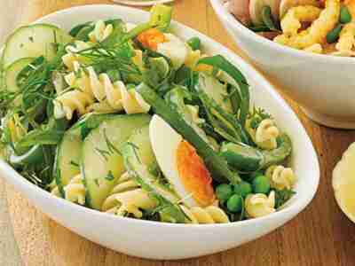 Grüner Nudelsalat