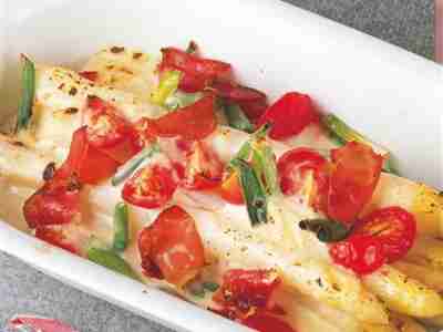 Spargel-Tomaten-Gratin mit Schinken