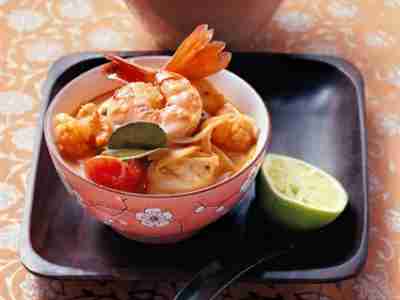 Fischeintopf mit Blumenkohl, Curry und Kokosmilch