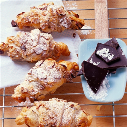 Schokoladenhörnchen mit Ingwer und Haselnüssen
