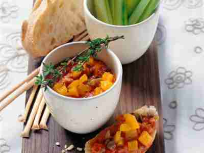 Paprika-Auberginen-Aufstrich mit Thymian