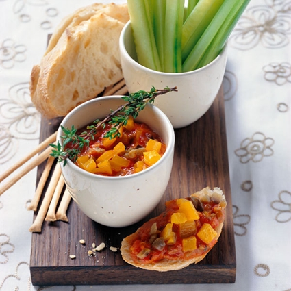 Paprika-Auberginen-Aufstrich mit Thymian