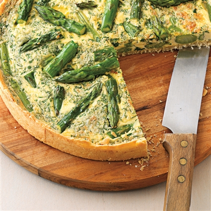 Quiche mit grünem Spargel