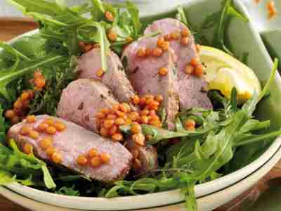 Rucola-Linsen-Salat mit Entenbrust