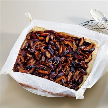 Zwetschgentarte mit Marzipansauce