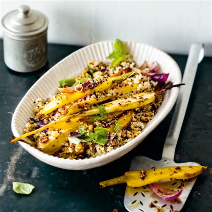 Lauwarmer Quinoa-Röstgemüse-Salat