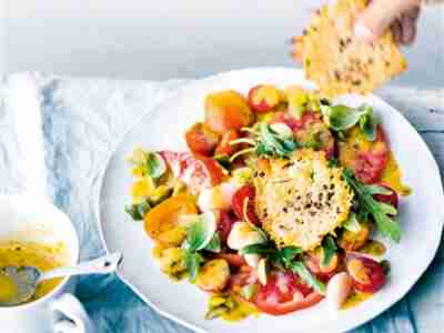 Tomaten-Aprikosen-Salat