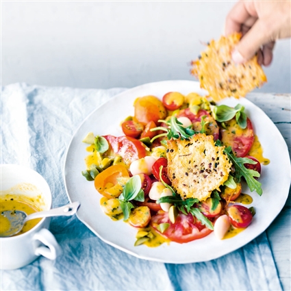 Tomaten-Aprikosen-Salat