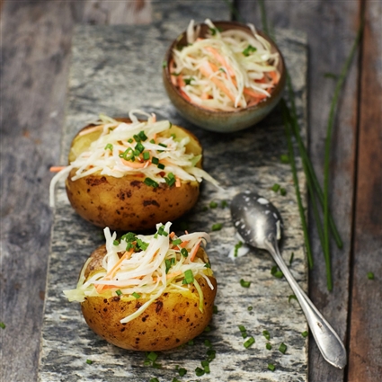 Coleslaw in der Ofenkartoffel