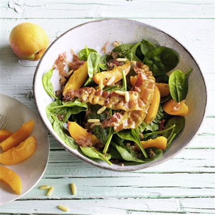 Spinat-Aprikosen-Salat