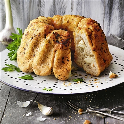 Garlic-Cheese-Monkey-Bread