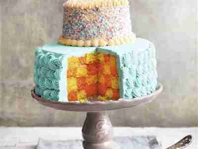 Buttercremetorte Bunte Karotorte