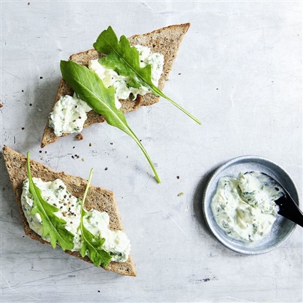 Brotaufstrich mit Rucola
