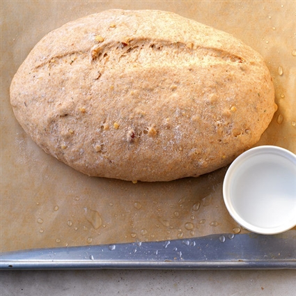 Kräuter-Nuss-Brot