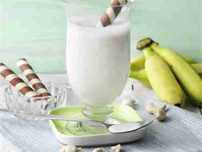 Honig-Cashew-Milch