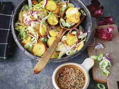 Bratkartoffelsalat mit Buchweizenpops