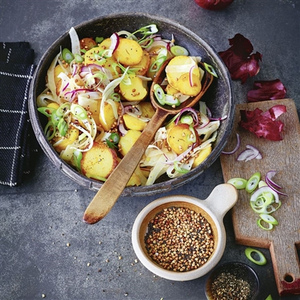 Bratkartoffelsalat mit Buchweizenpops