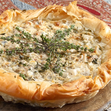 Filo-Tarte mit Tatar und Sherry-Rosinen