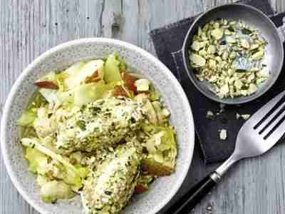 Chicorée-Birnen-Salat mit Gorgonzola-Nocken