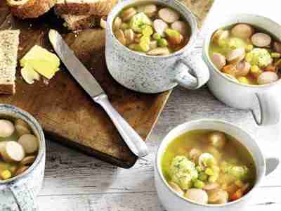 Gemüsesuppe mit Überraschung