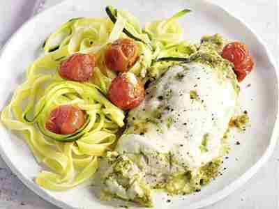 Hähnchen mit Zucchini-Nudeln