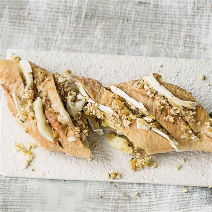 Partybaguette mit Brie