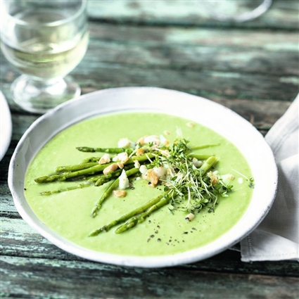 Avocado-Erbsen-Suppe mit Wildspargel