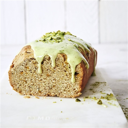 Zuckerfreier Avocadokuchen mit Pistazien