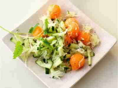Kohlrabi-Melonen-Salat