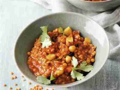 Linsen-Tomaten-Dal mit Kurkuma