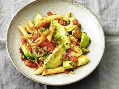 Paprika-Avocado-Penne
