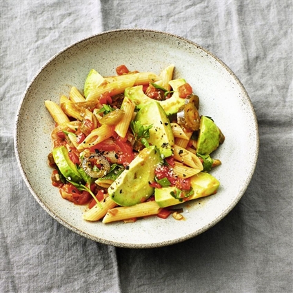 Paprika-Avocado-Penne