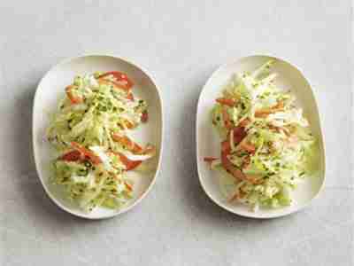 Spitzkohlsalat mit Ingwer