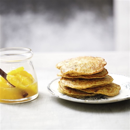 Glutenfreie Pancakes mit Orangenkompott