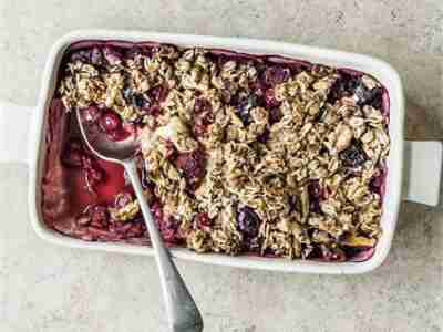 Baked Oatmeal mit Beeren