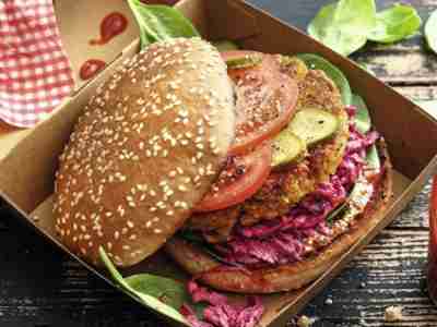 Veggie-Burger mit Buchweizen und Roter Bete