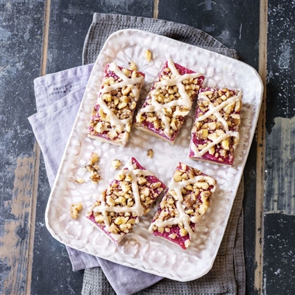 Roher Himbeer-Vanille-Kuchen mit Streuseln
