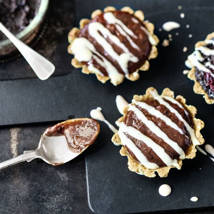 Rohe Nuss-Tartelettes