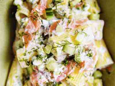 Nudelsalat mit Zitronenmascarpone und Lachs