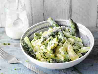 Kartoffelsalat mit grünem Spargel