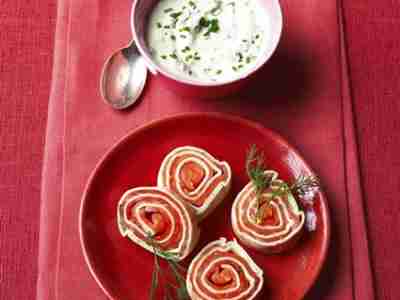 Fischschnacka mit geräuchertem Lachs und Bibelaskas