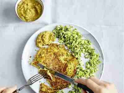 Zucchini-Pancakes mit Brokkoli-Reis