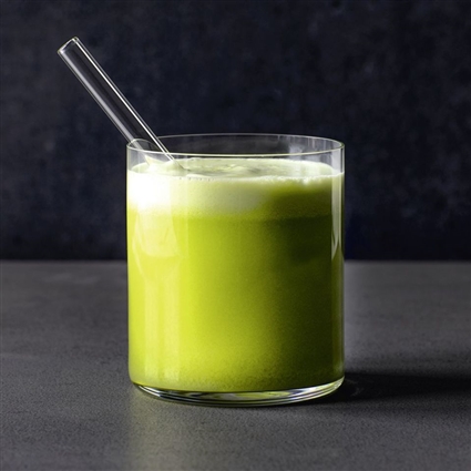 Apfel-Sellerie-Saft mit Ingwer