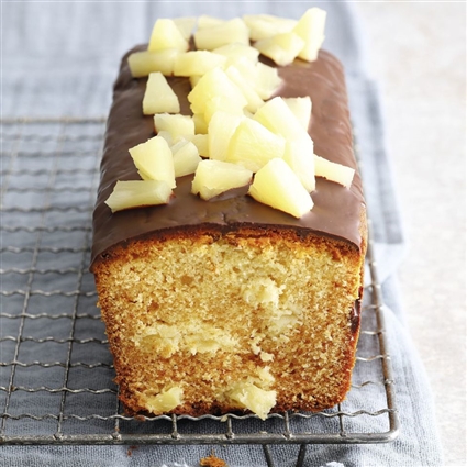 Ananas-Marzipan-Kuchen mit Schokolade