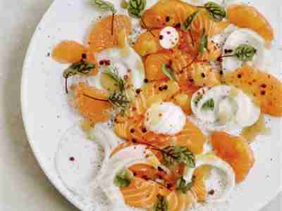 Lachs-Sashimi mit Fenchel und Grapefruit