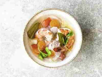 Schnelle Glasnudelsuppe mit Riesengarnelen