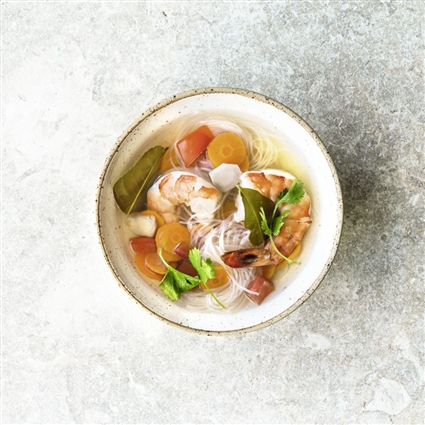 Schnelle Glasnudelsuppe mit Riesengarnelen